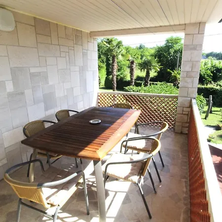 Guest house Mia *